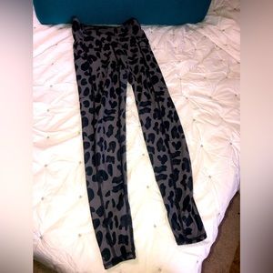Women’s Athletic Leggings